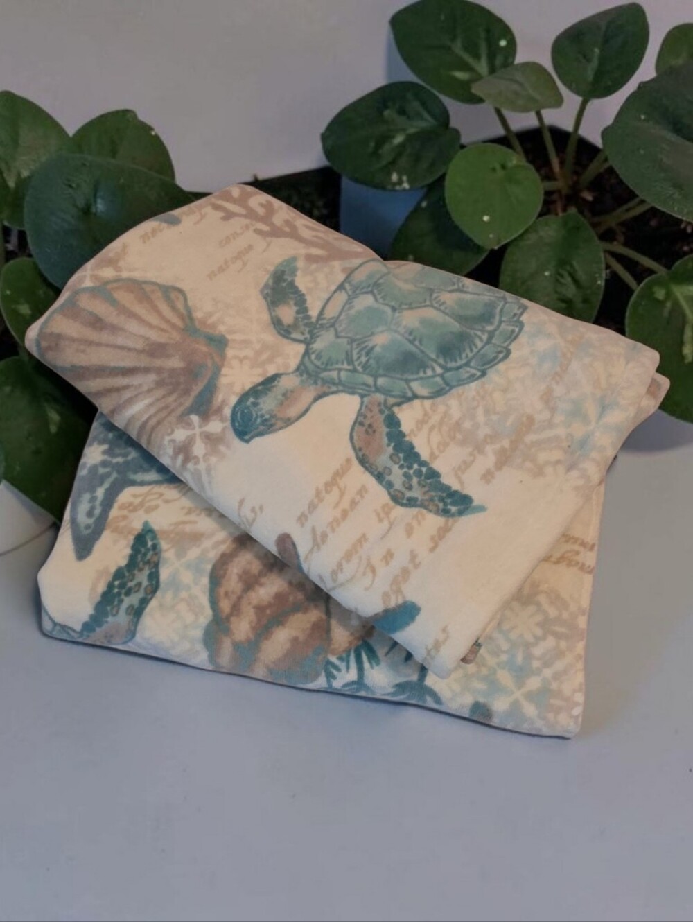 Coastal 2 piece Bath Towels Set Turtles Sealife NEW